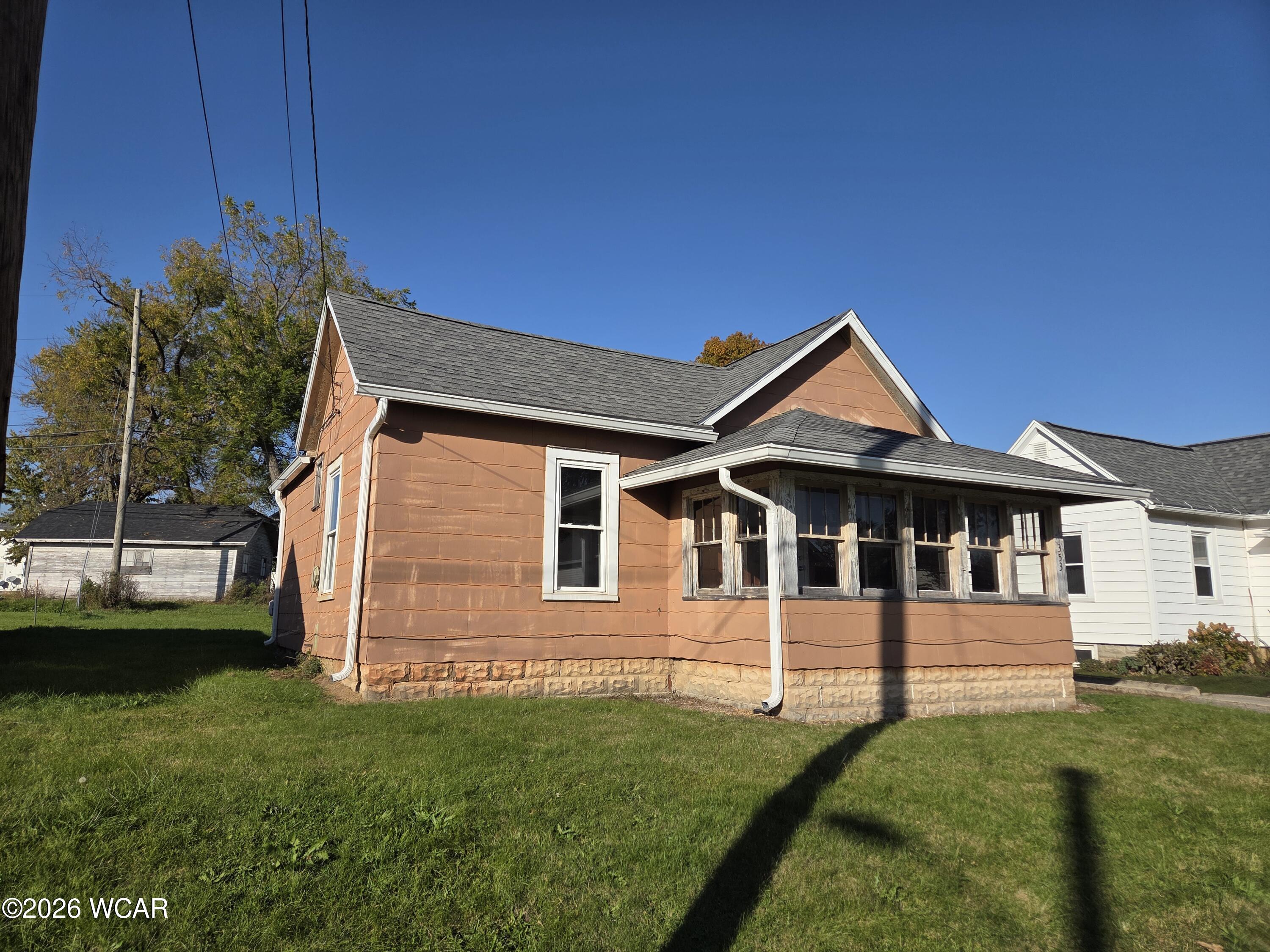 353 W Crawford Street — photo