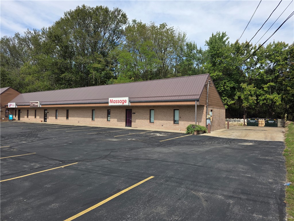 5660 William Penn Hwy — photo