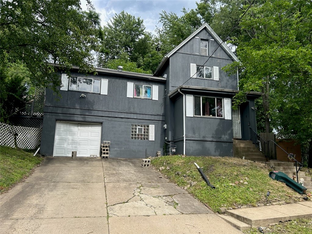 1812 Maplewood Ave — photo