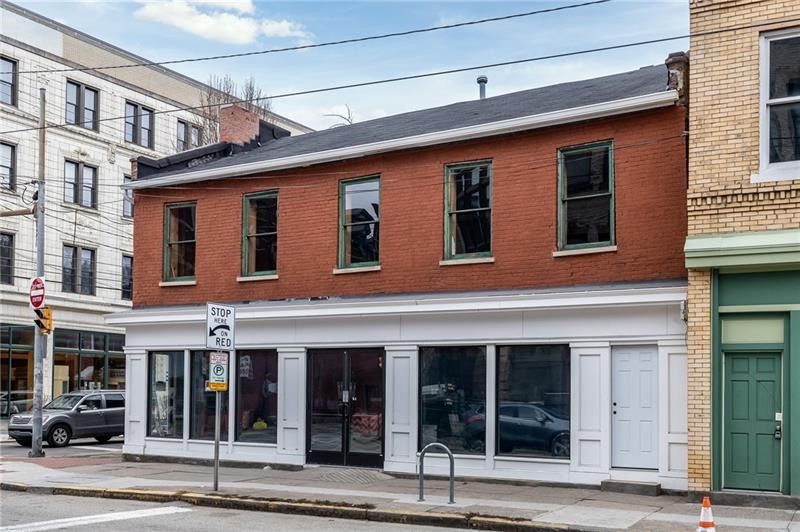 1610 E Carson St — photo
