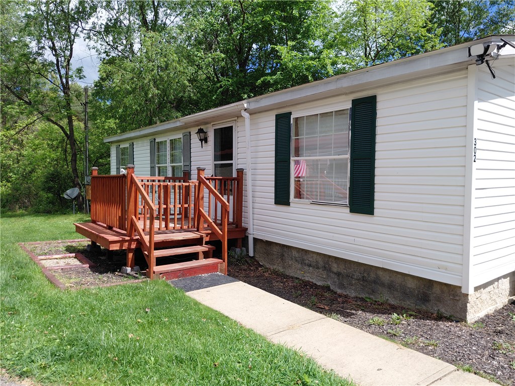 302 Polo Dr — photo