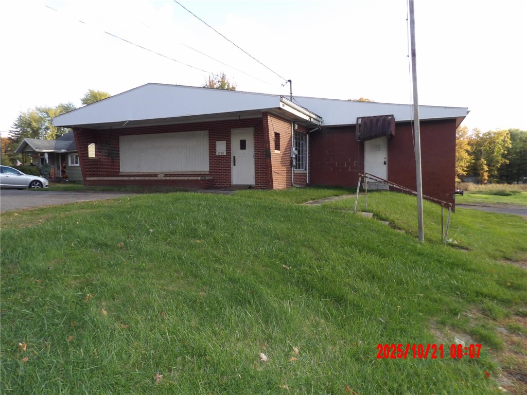 1780 Pine Hollow Blvd — photo