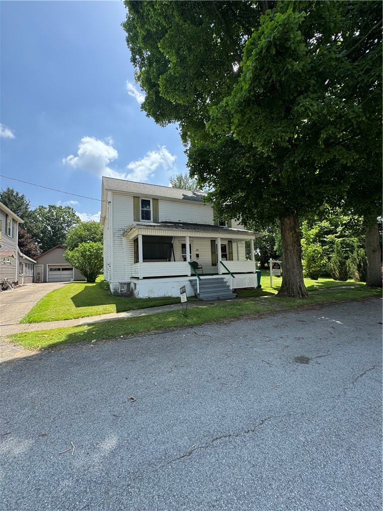 28 Railroad Ave — photo