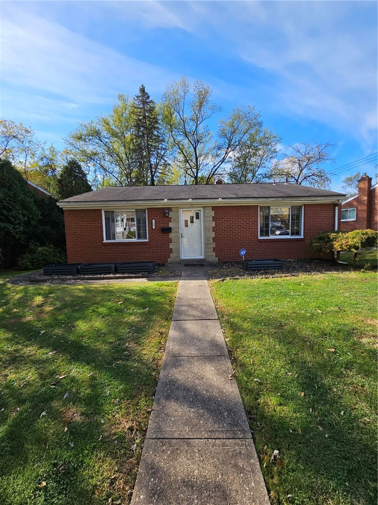 182 Rosewood Drive — photo