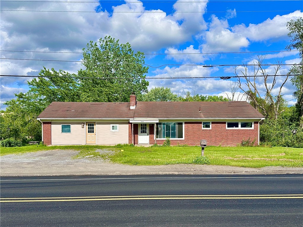 3406 New Castle Rd — photo