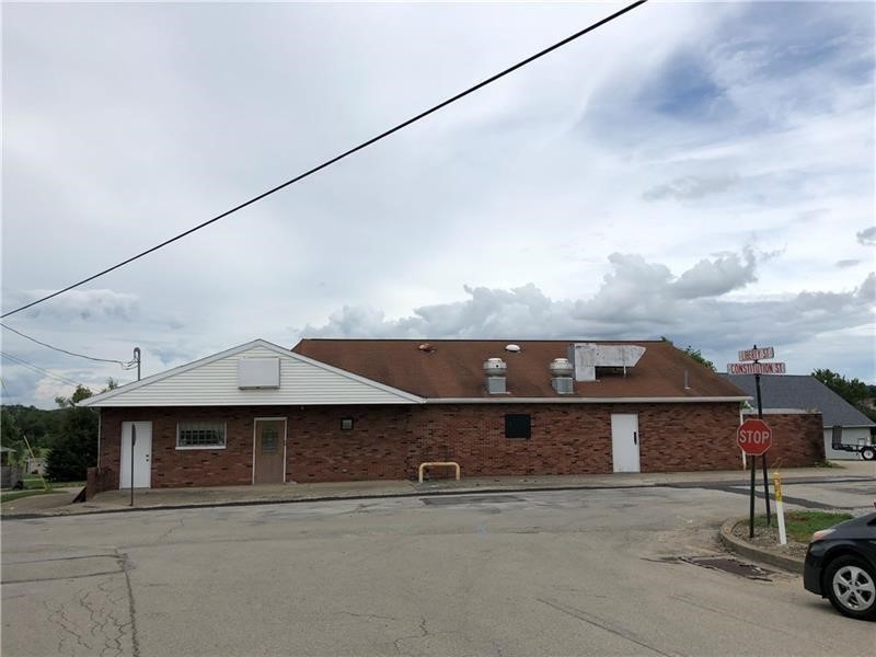 301 Constitution Street — photo