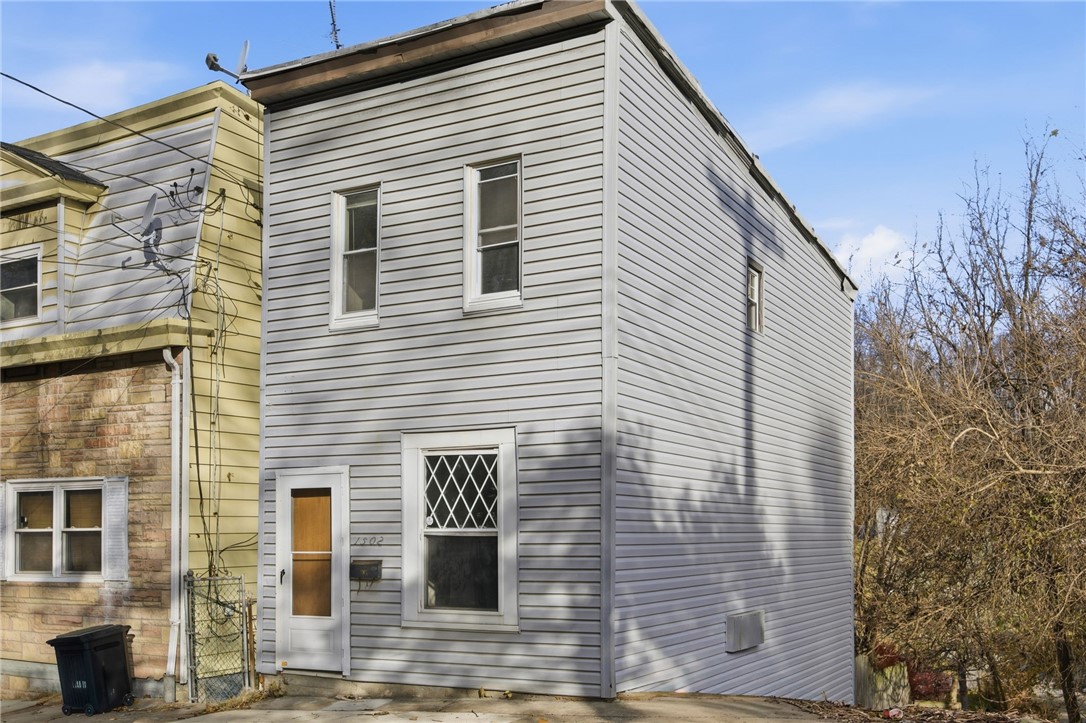 1502 Forsythe St — photo