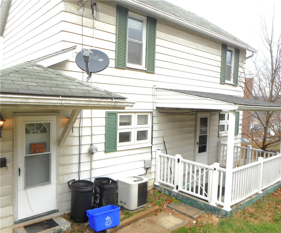 635 Rear Wood St — photo