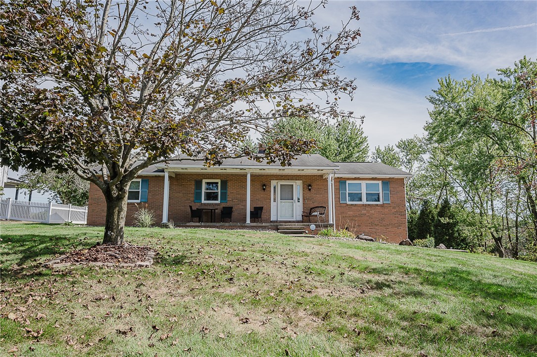 979 Barclay Rd — photo