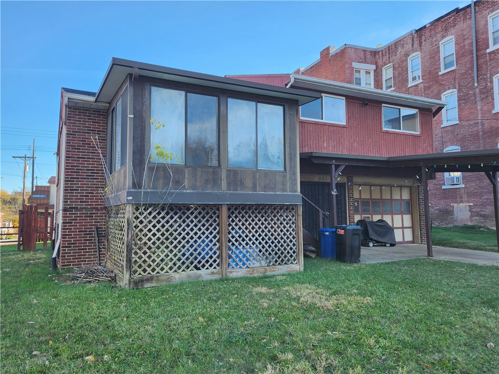 601 Francis Court — photo