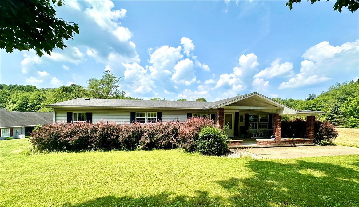 107 Rose Ln — photo