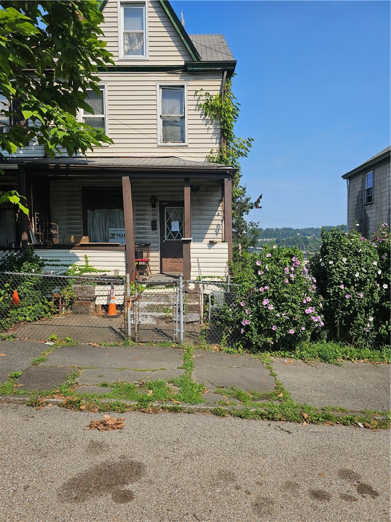 219 W 9th Ave — photo