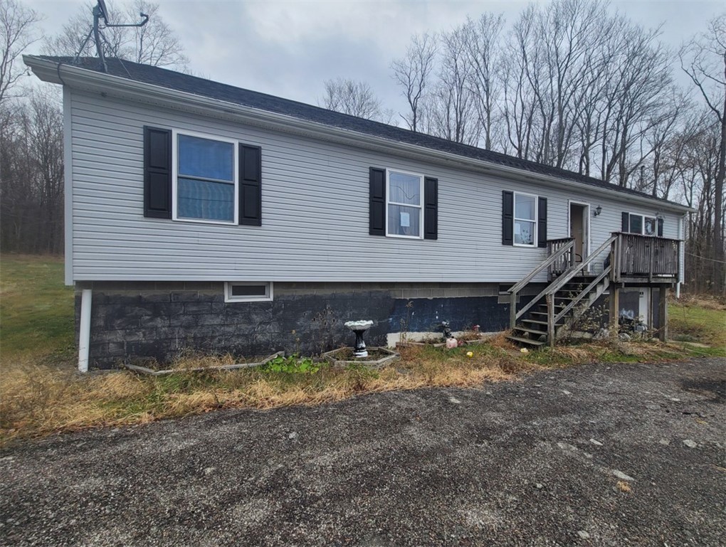 2055 Markleton School Rd — photo