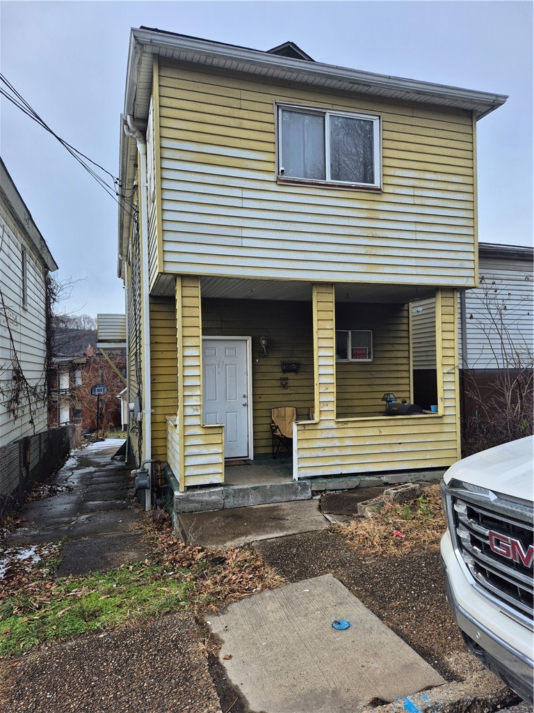 802 Lamont St — photo