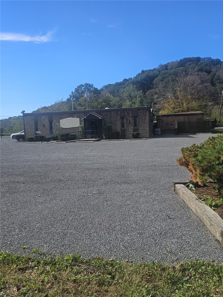 451 Rochester Road, Ross Twp, PA 15237 — photo 3