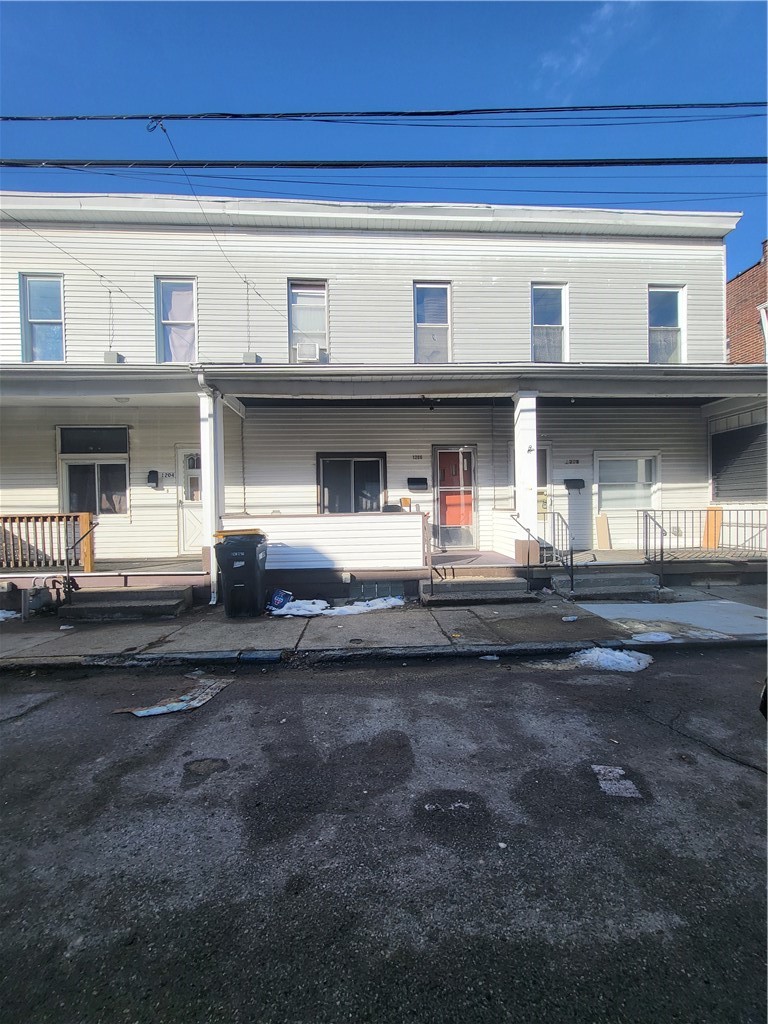 1200 Holmes St — photo