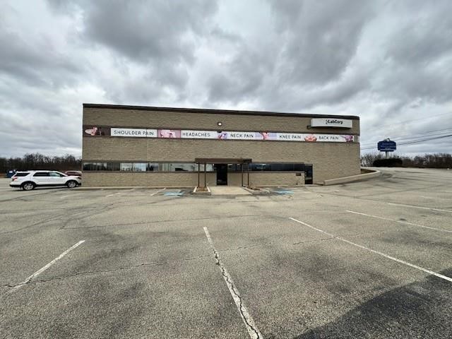 1829 University Dr — photo