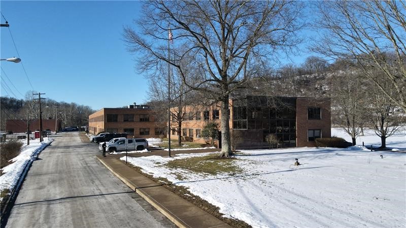 1900 Route 51 — photo