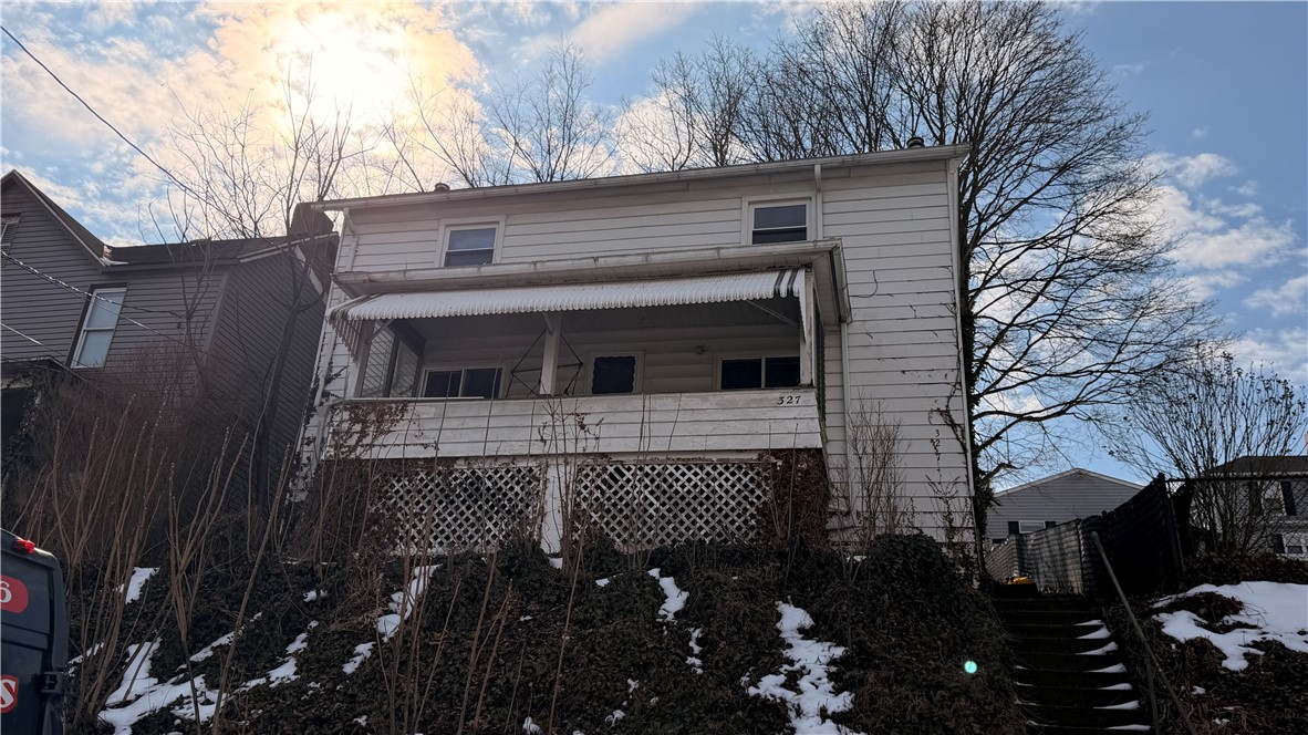 327 Lowell St — photo