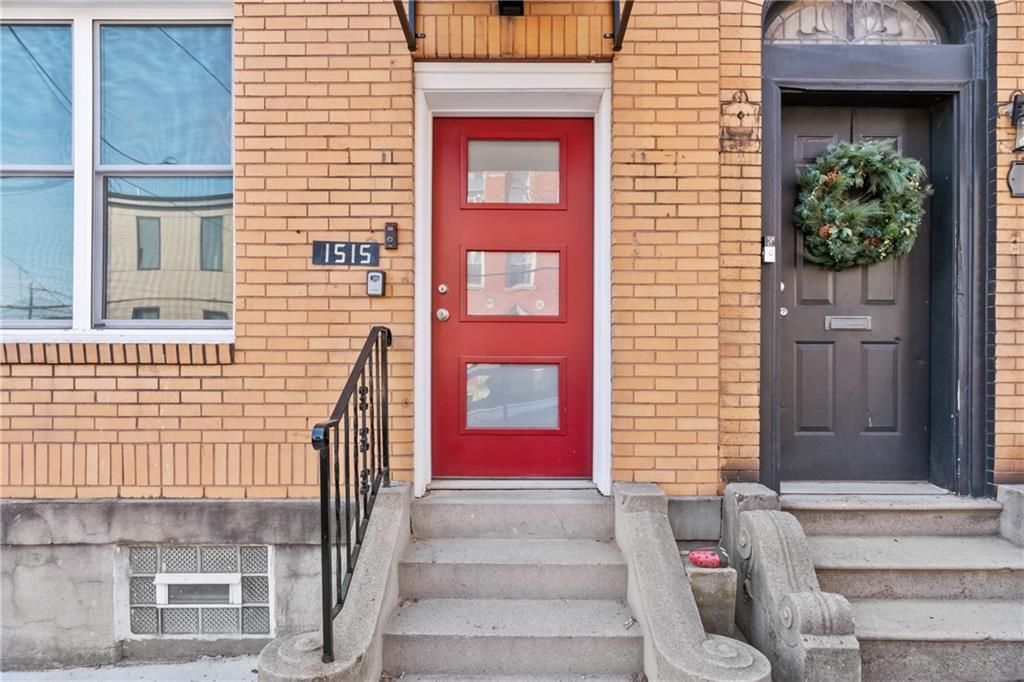 1515 Arch Street — photo