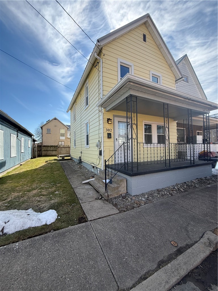 302 Neubert Street — photo