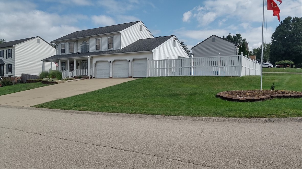 401 Lexington Dr — photo