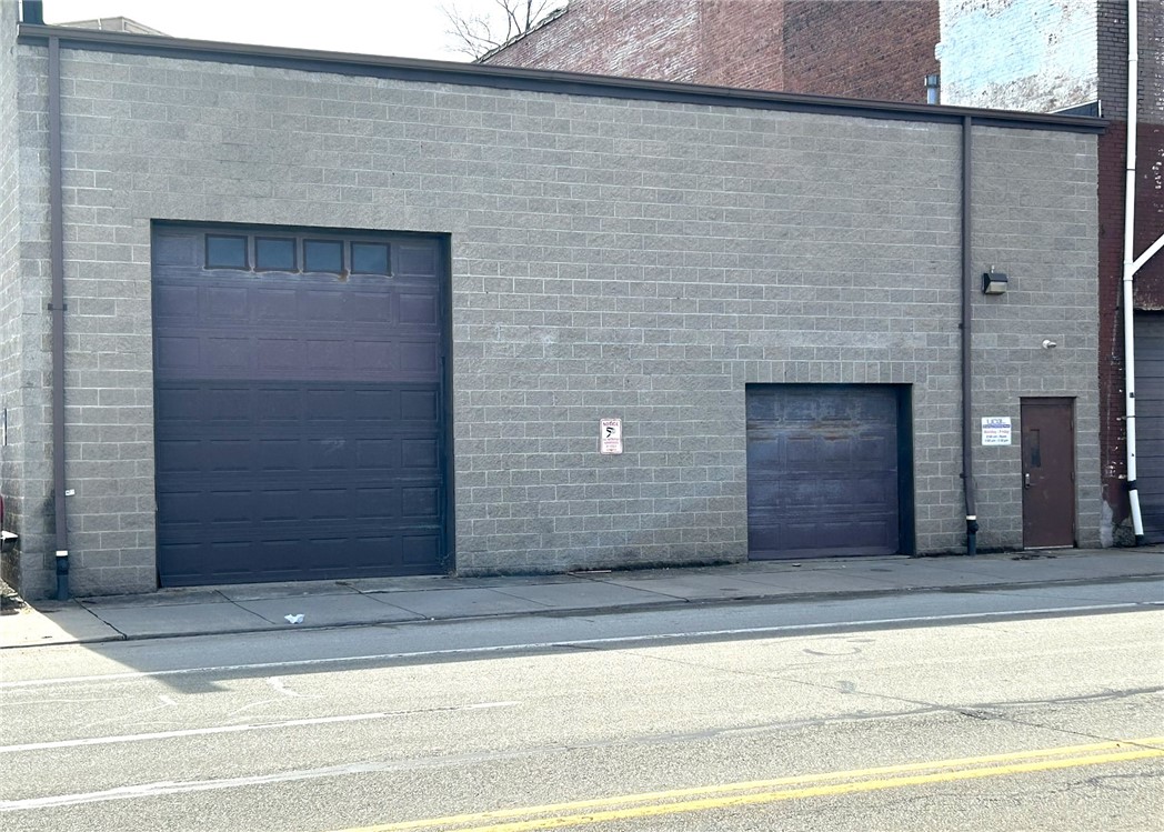 1009 5th Avenue — photo