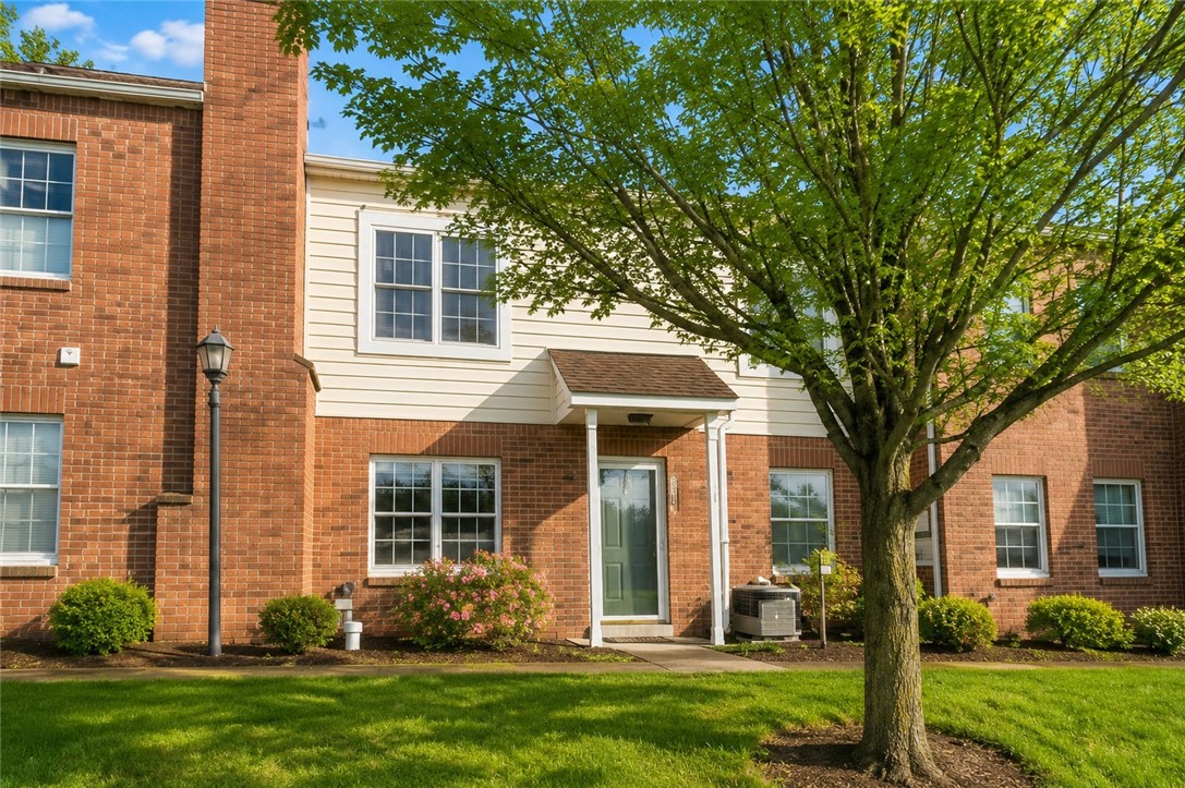 107 Boxwood Ct — photo