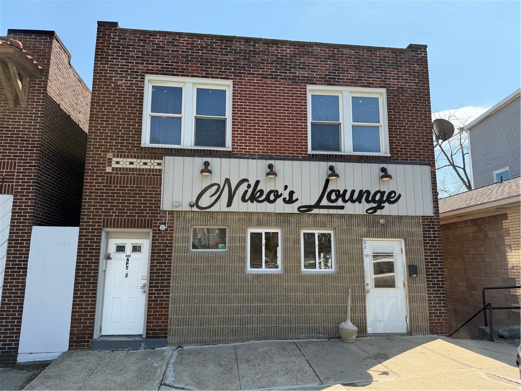 342 Center Avenue — photo