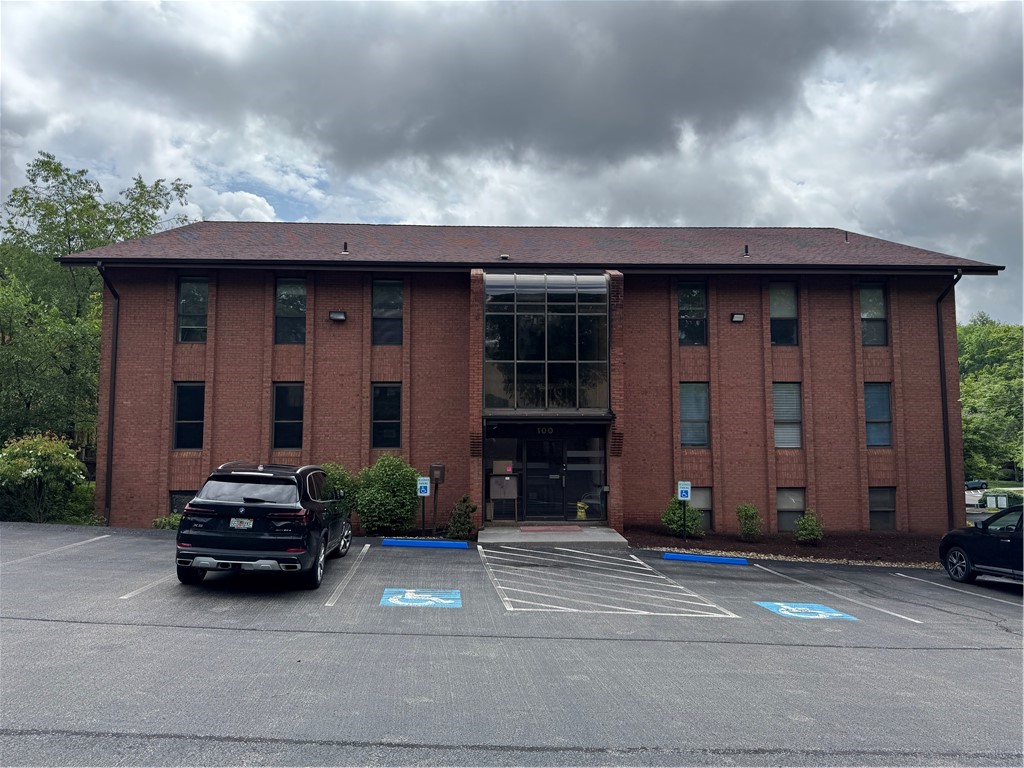 109 -112 Mcknight Park Dr — photo