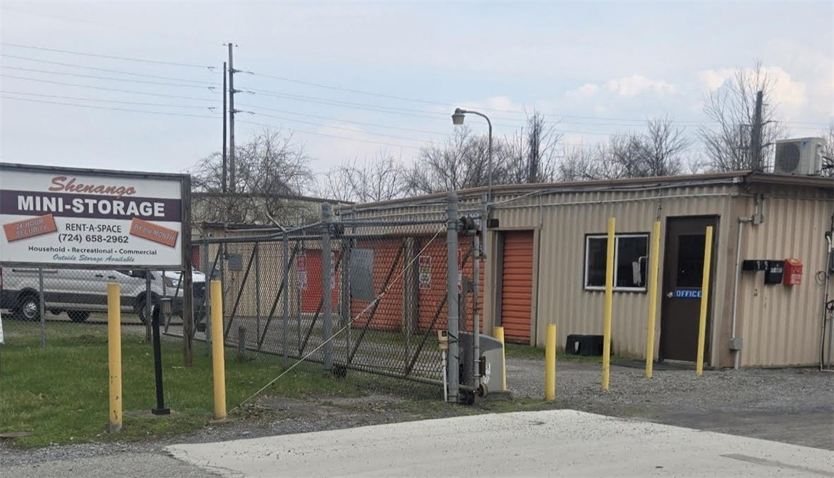 405 W Grant St — photo