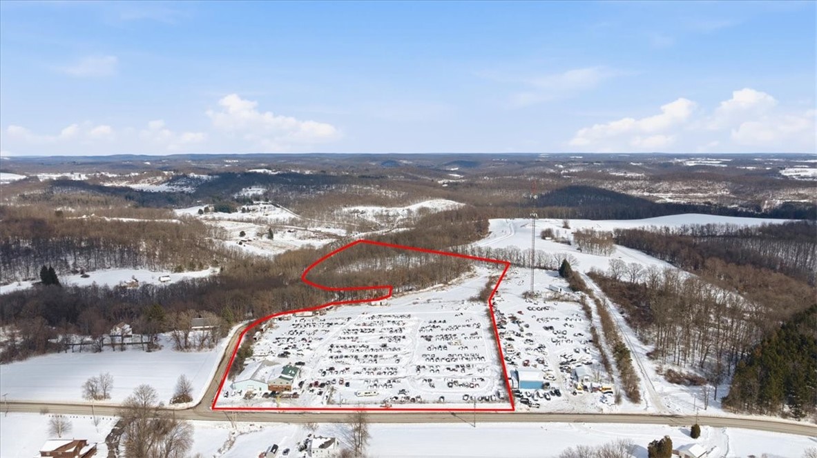 735 Perry Hwy — photo