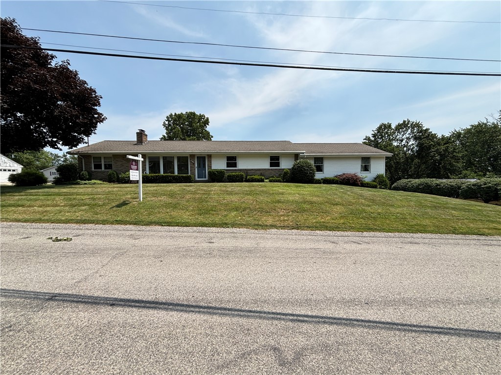 235 Main St — photo