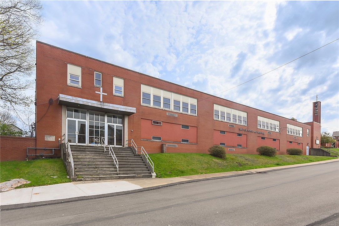 219 W Schwab Ave — photo