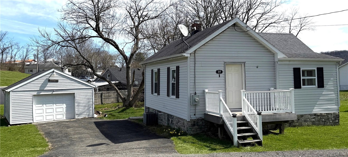 10 Elm Street — photo