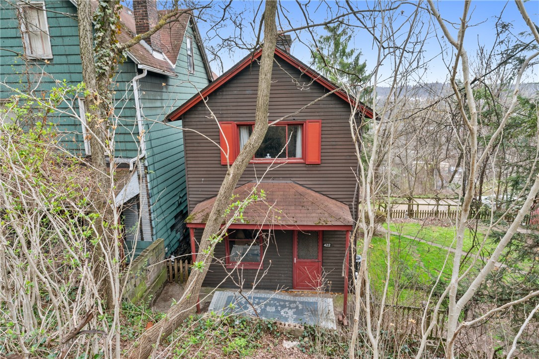 422 Highland Ave — photo
