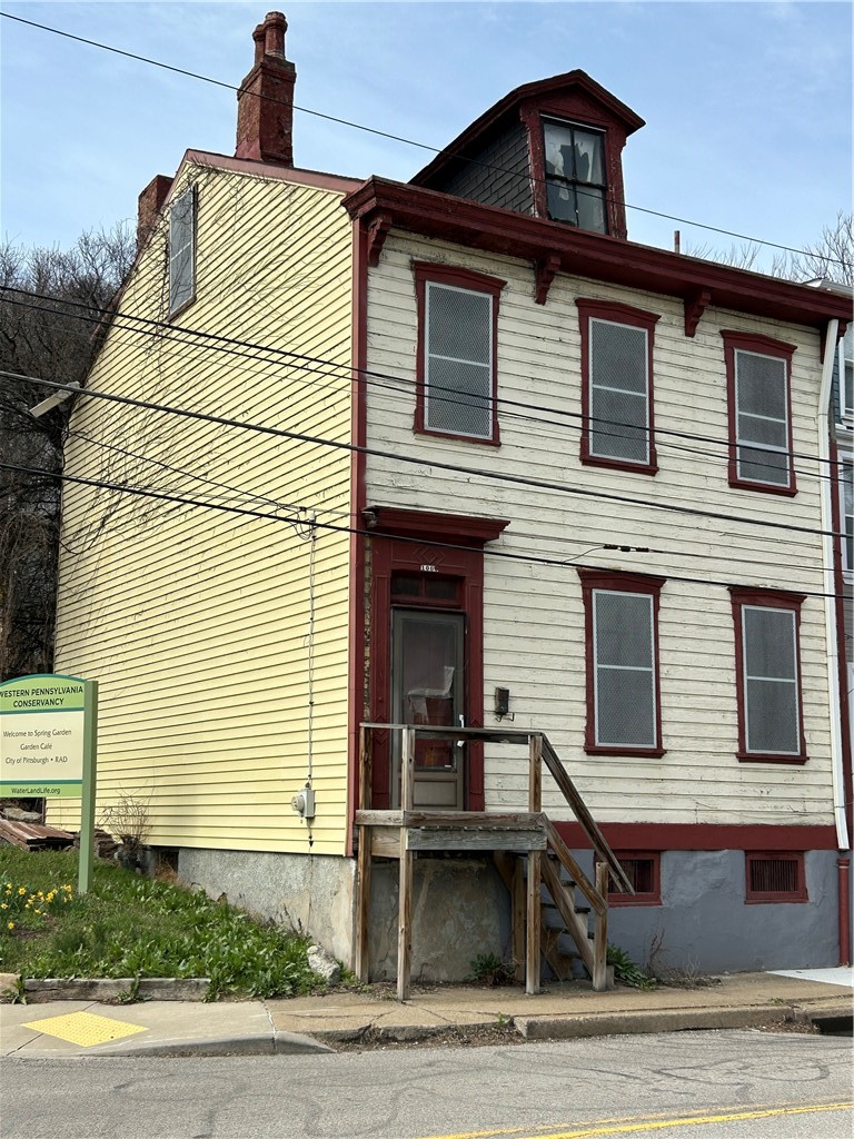 1000 Spring Garden Ave — photo