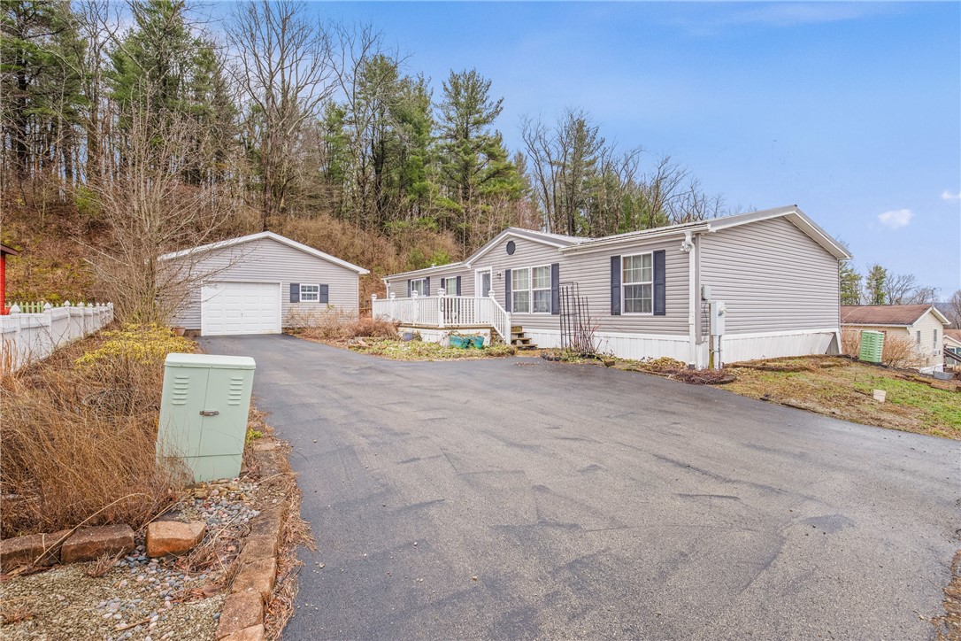 64 High View Dr — photo
