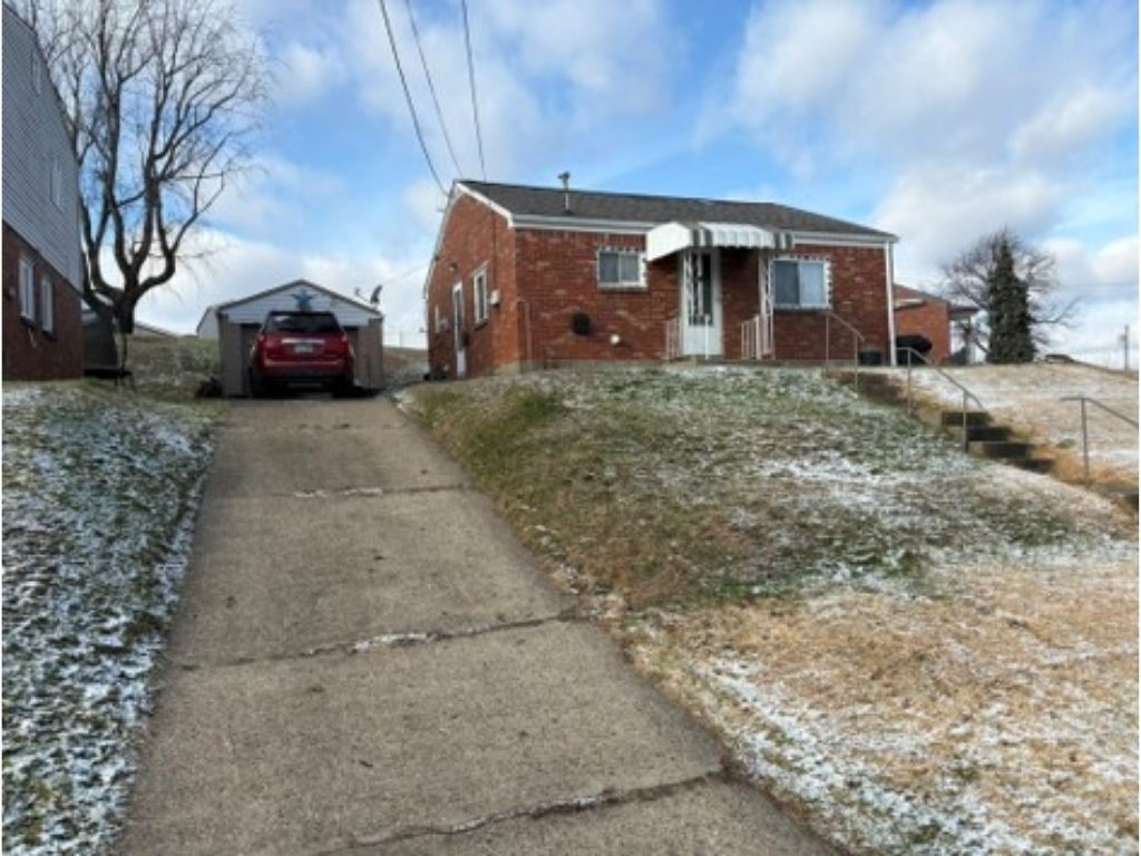 117 Delrose Dr — photo