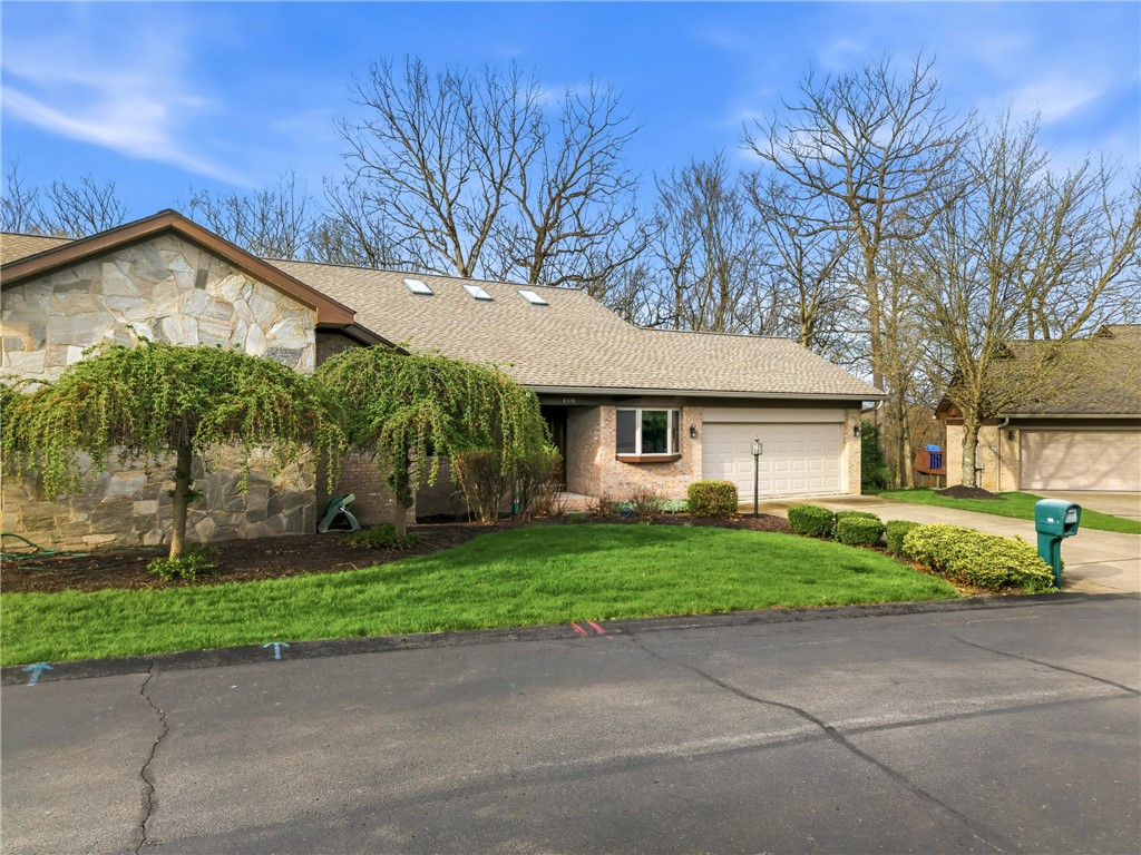 180 Oakview Dr — photo