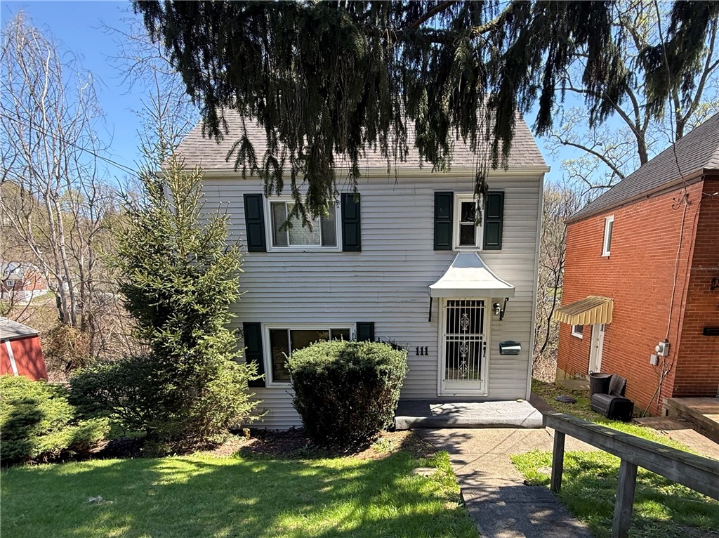111 Robin St — photo