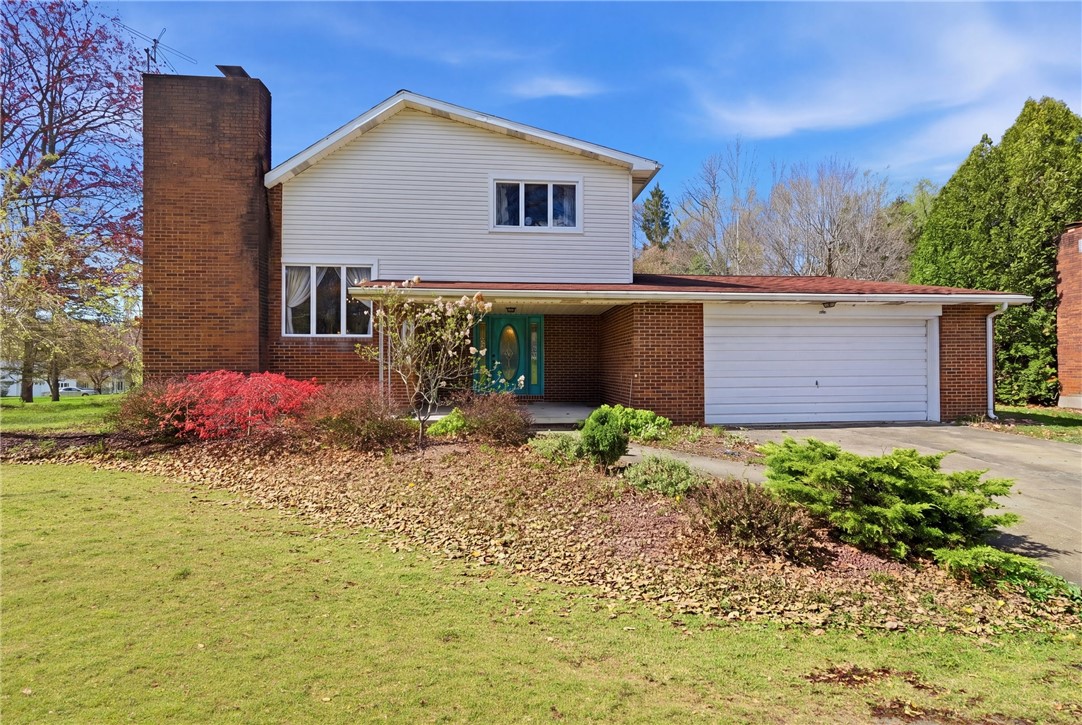 6 Manorview — photo