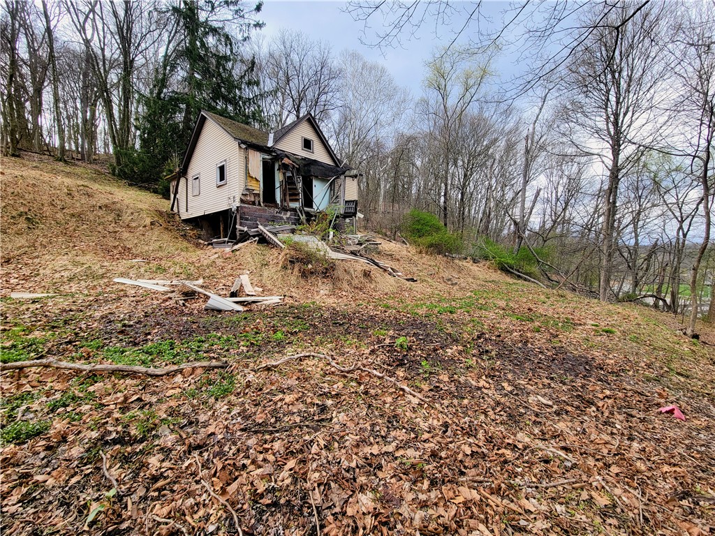 3867 Leslie Ave — photo