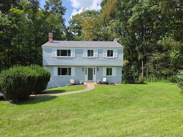 111 Greyfriar Dr — photo