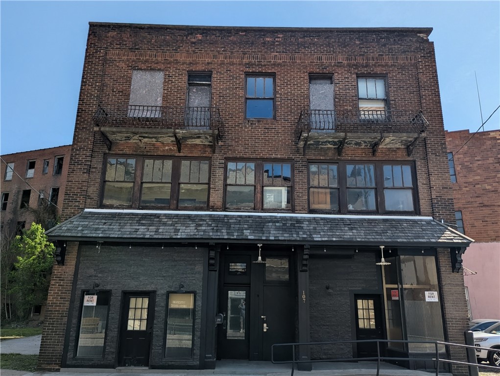 107 Brownsville Ave — photo
