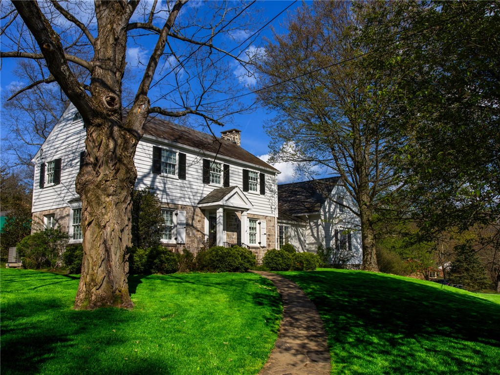 422 Summit Ave — photo