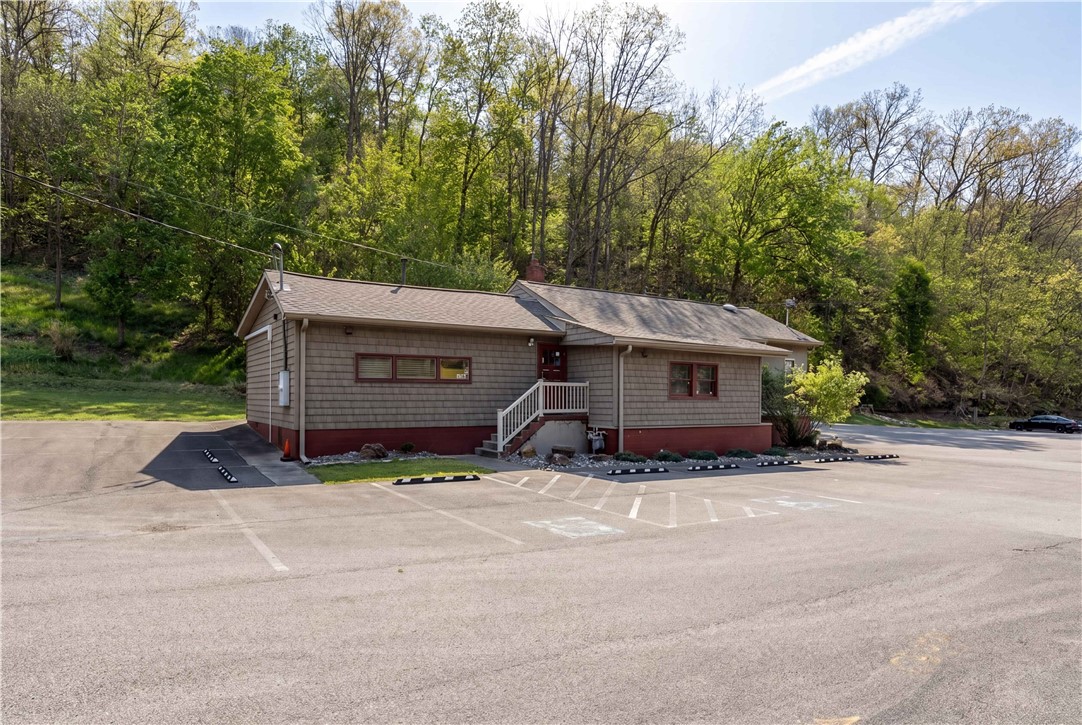 3006 Lewis Run Rd — photo
