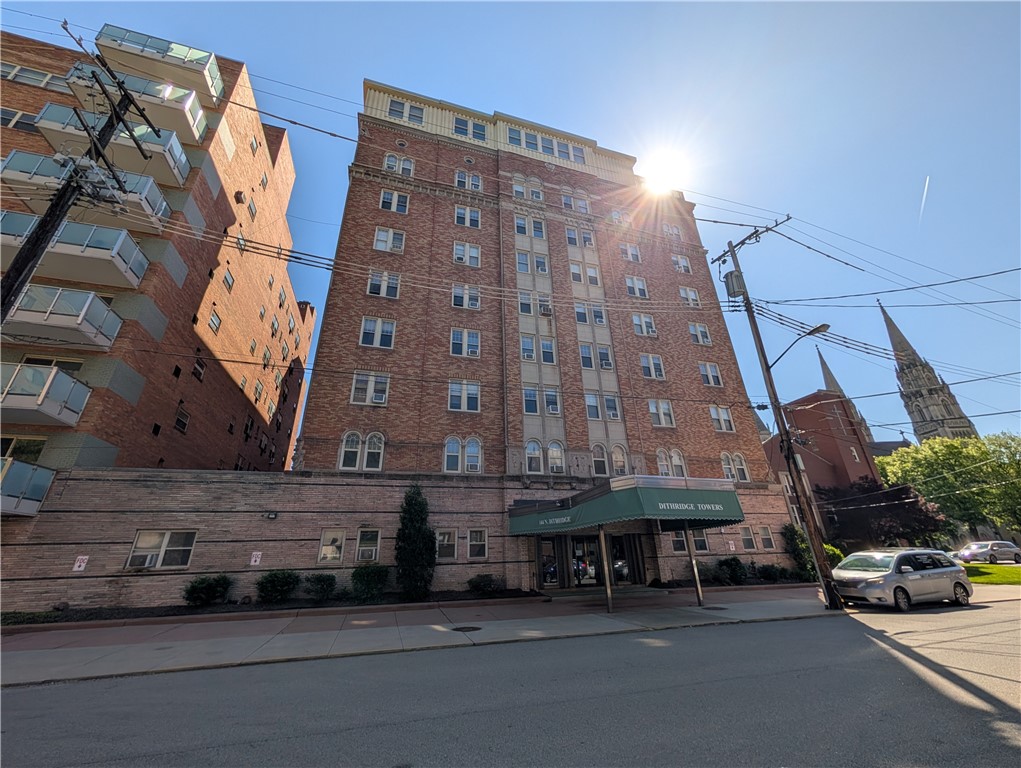 144 N Dithridge St 403 — photo