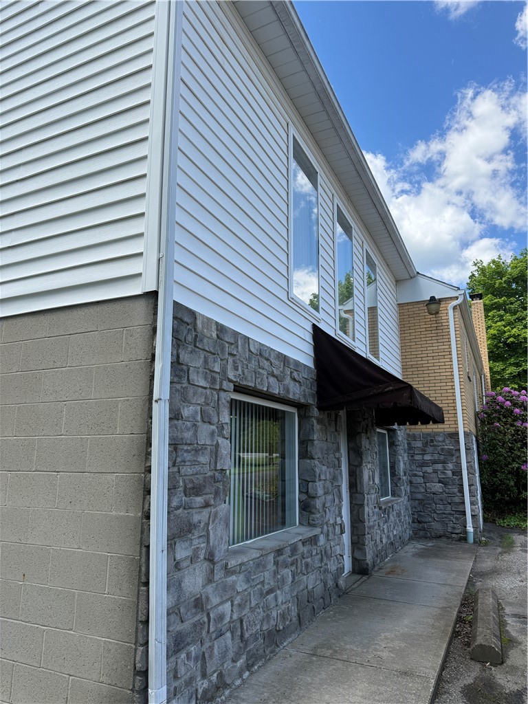 600 Edgewood — photo