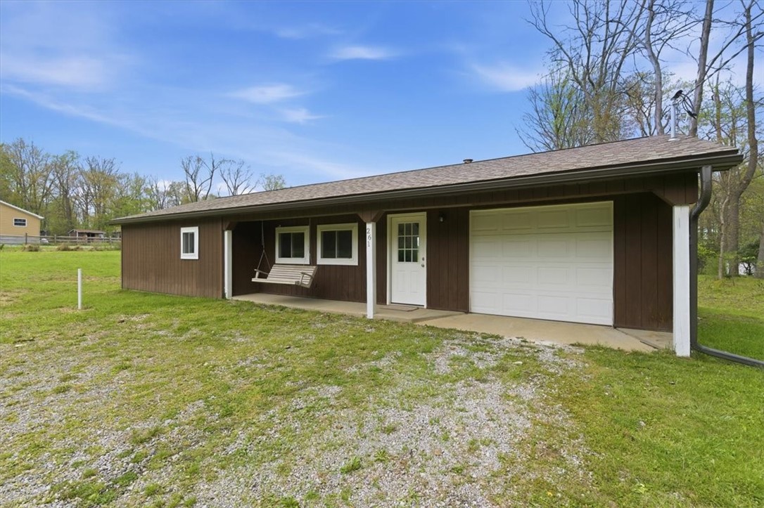 261 Hilltop Acres — photo